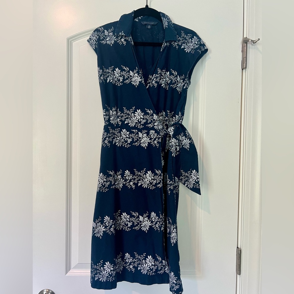 Tommy Hilfiger Navy white floral Cotton Dress, size Small